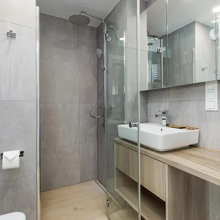 Shellter 117 H - By Jantar