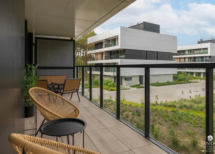 Shellter 117 H - By Jantar * Rogowo (Gryfice)