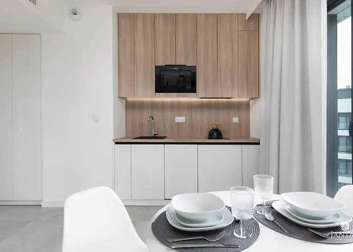 Shellter 117 H - By Jantar