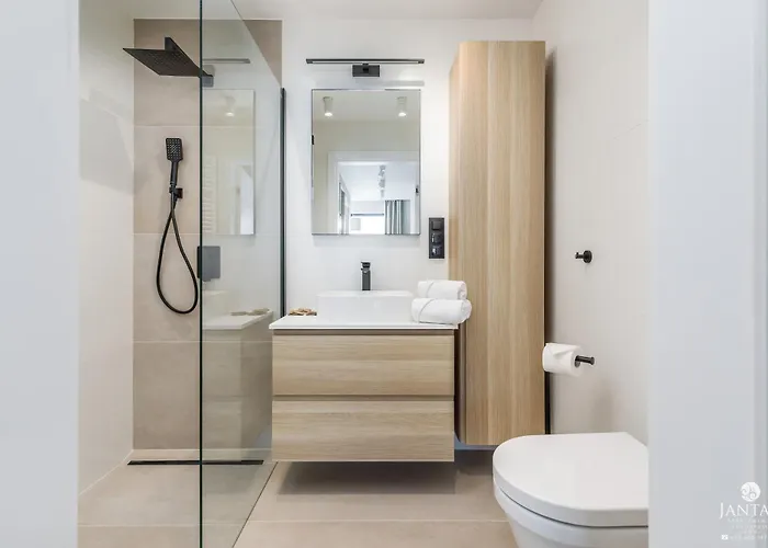 Shellter 117 H - By Jantar * Rogowo (Gryfice)